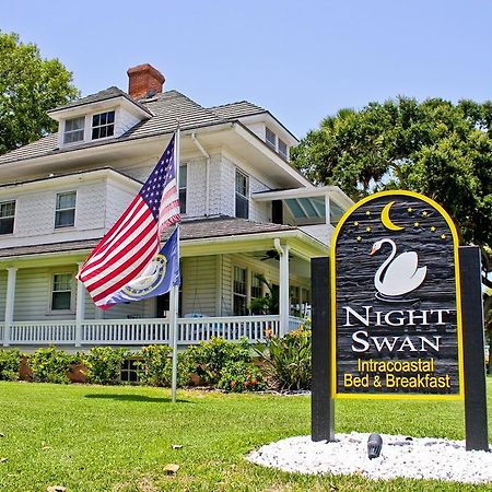 Night Swan Intracoastal Bed & Breakfast New Smyrna Beach Exterior photo
