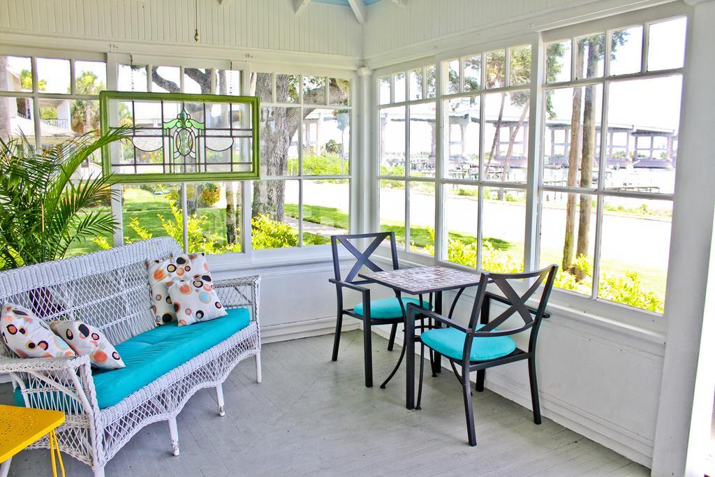 Night Swan Intracoastal Bed & Breakfast New Smyrna Beach Exterior photo